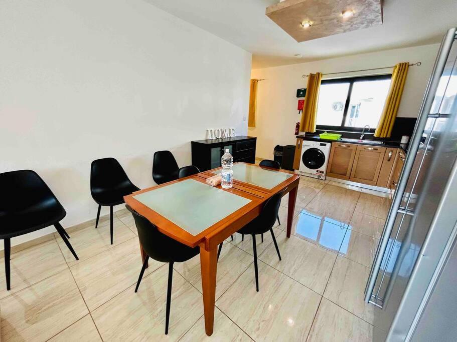 Duplex Whiskey 200m Away From The Sea And The Square St. Paul's Bay