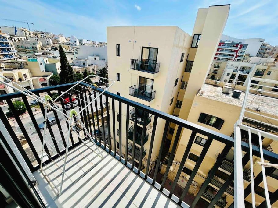 Duplex Whiskey 200m Away From The Sea And The Square St. Paul's Bay